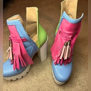 Colorful fringe Platform boots